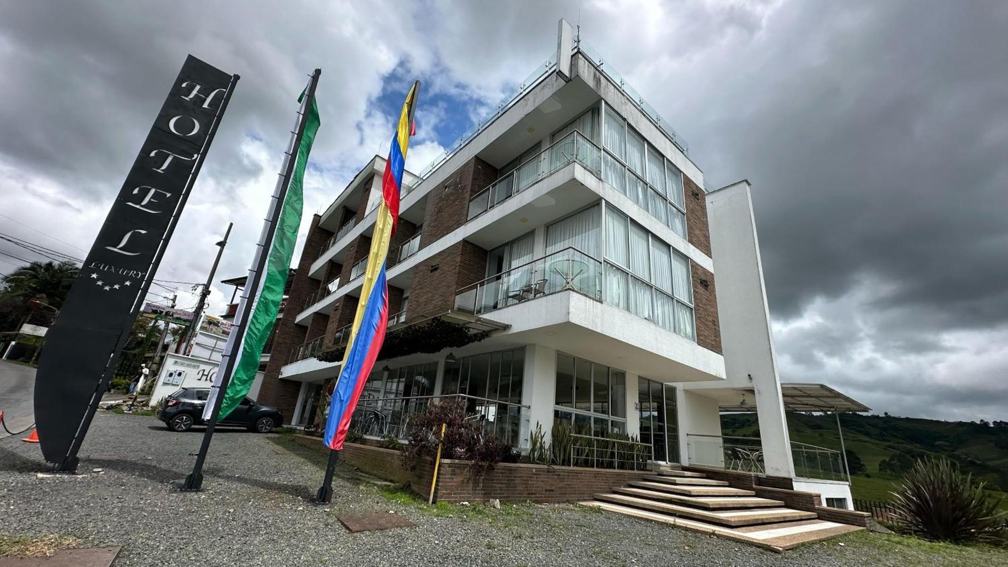 Luxury Hotel Santa Rosa de Cabal Exterior foto